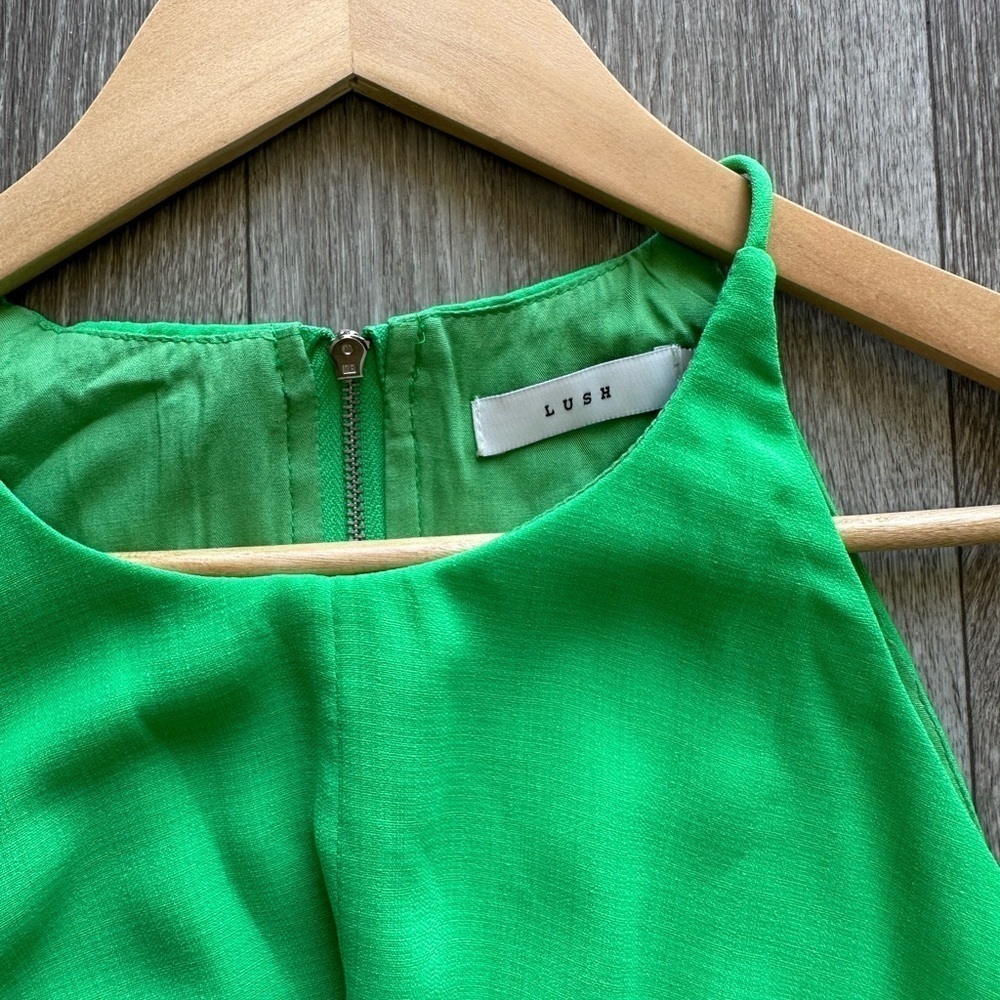 LUSH Green Crop Top Size Medium Med - Picture 6 of 8